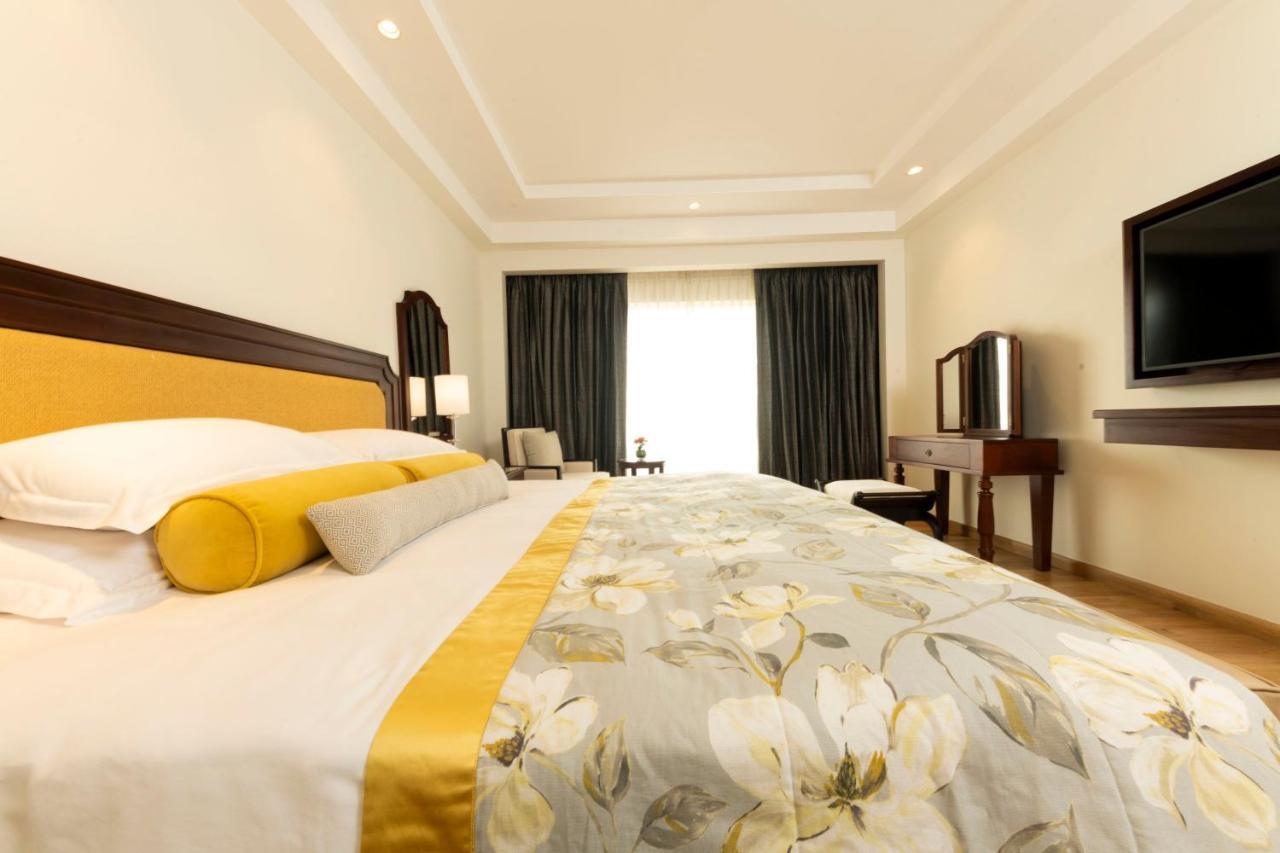 Taj Samudra, Colombo Hotel Exterior photo